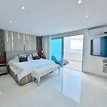 Penthouse Exclusivo en Cielo Mar, Cartagena Renta Mensual con Vistas Panorámicas y Confort Inigualable