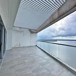 Penthouse Exclusivo en Cielo Mar, Cartagena Renta Mensual con Vistas Panorámicas y Confort Inigualable